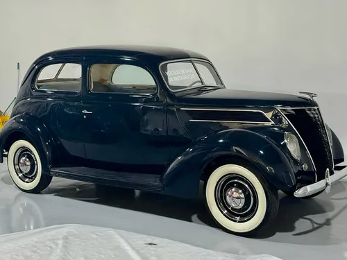 Slantback