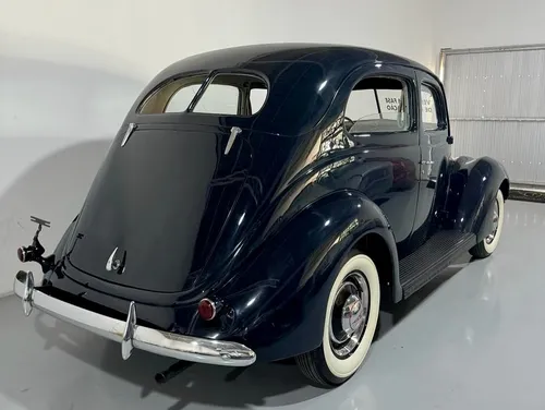 Slantback